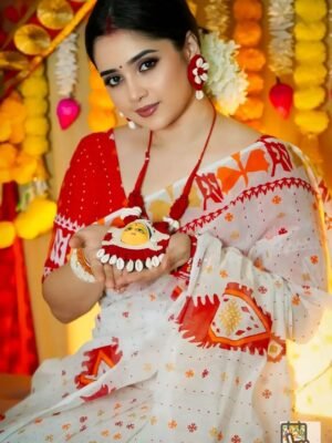 প্রিমিয়াম কোয়ালেটি জামদানী শিল্ক শাড়ী।