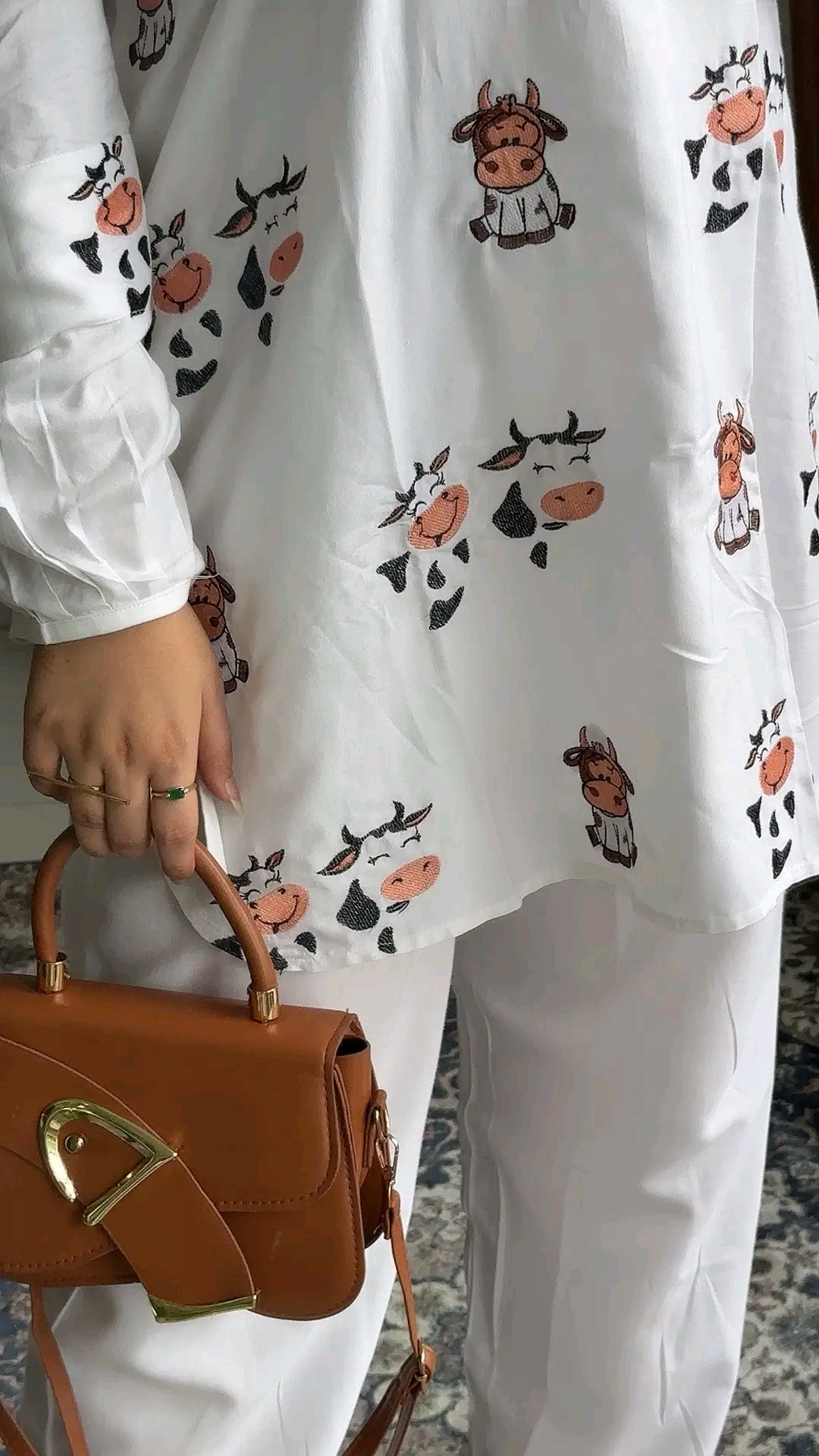 𝐂𝐮𝐭𝐞 𝐏𝐞𝐚𝐜𝐡 & 𝐁𝐥𝐚𝐜𝐤 𝐂𝐨𝐰 𝐂𝐨-𝐎𝐫𝐝 𝐒𝐞𝐭 - Image 4